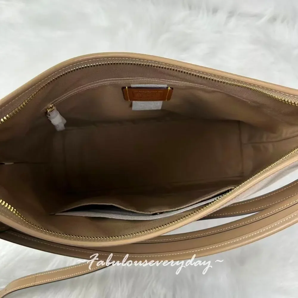 Coach Laurel Large Shoulder Bag With Horse And Carriage CAK92 Dark Natural NWT